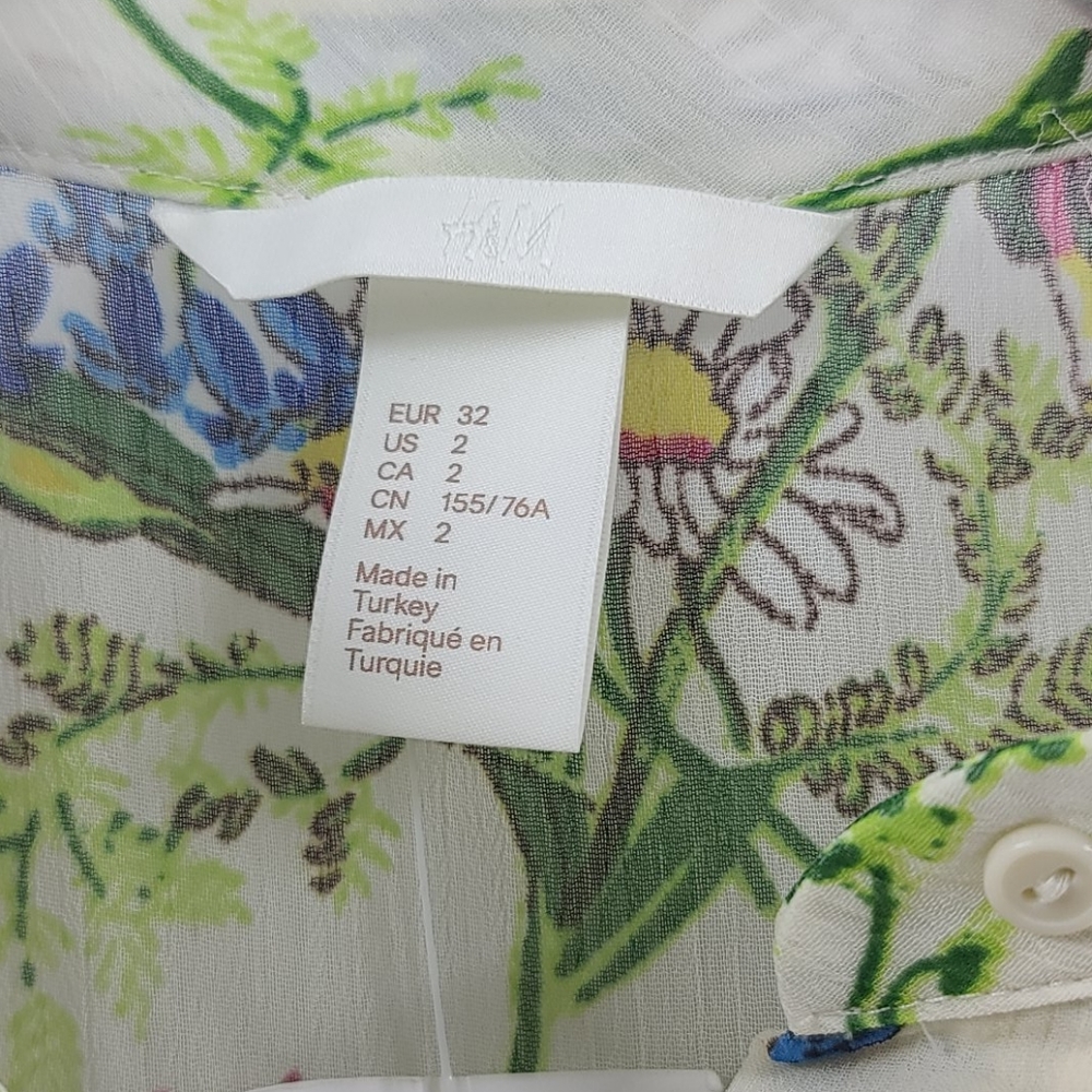 H&M floral ruffle blouse. Womens size 2 - Picture 3 of 5
